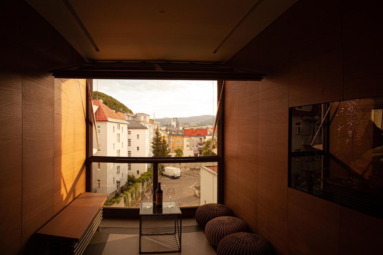 Contemporary Apartment With Fireplace & Terrace Banská Bystrica Exterior foto
